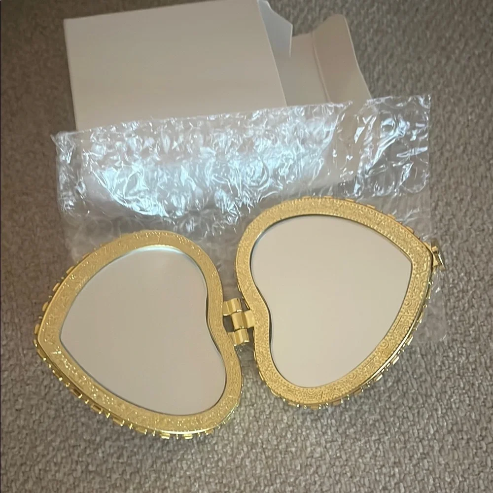 SHEIN Pink Floral Heart-Shaped Compact Mirror